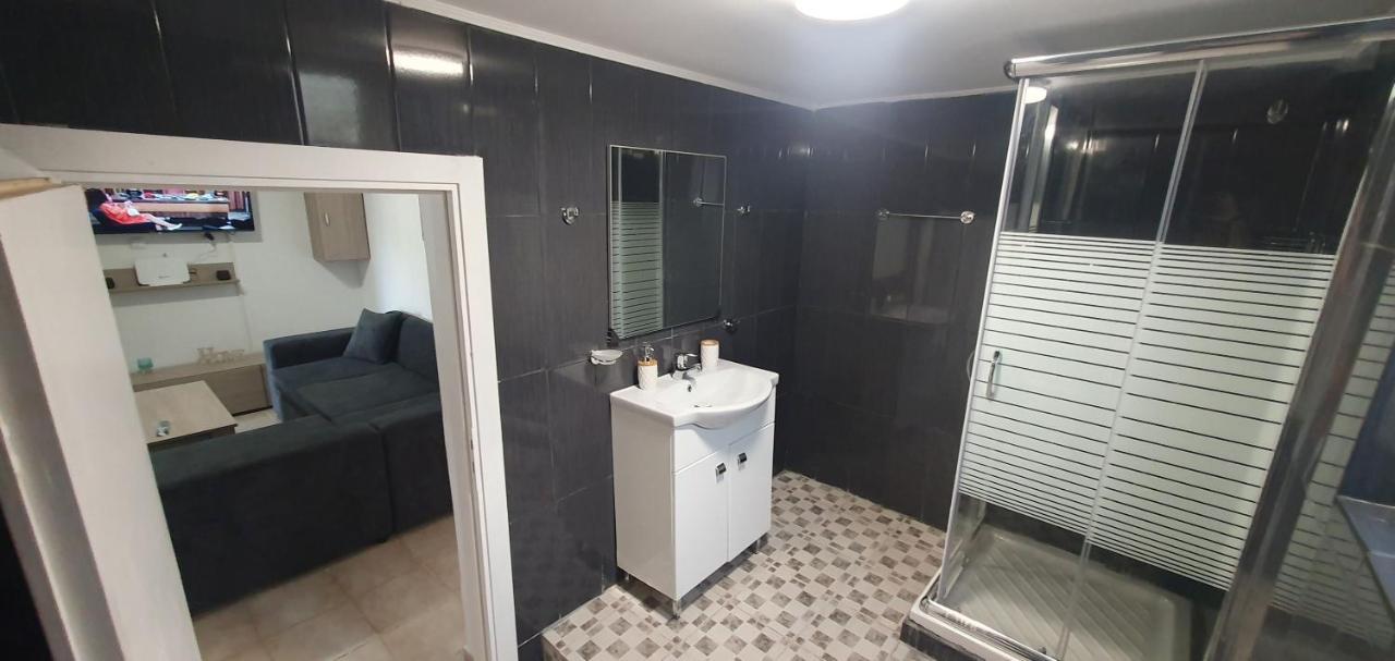 Tsagga House Apartment Оропос Екстериор снимка